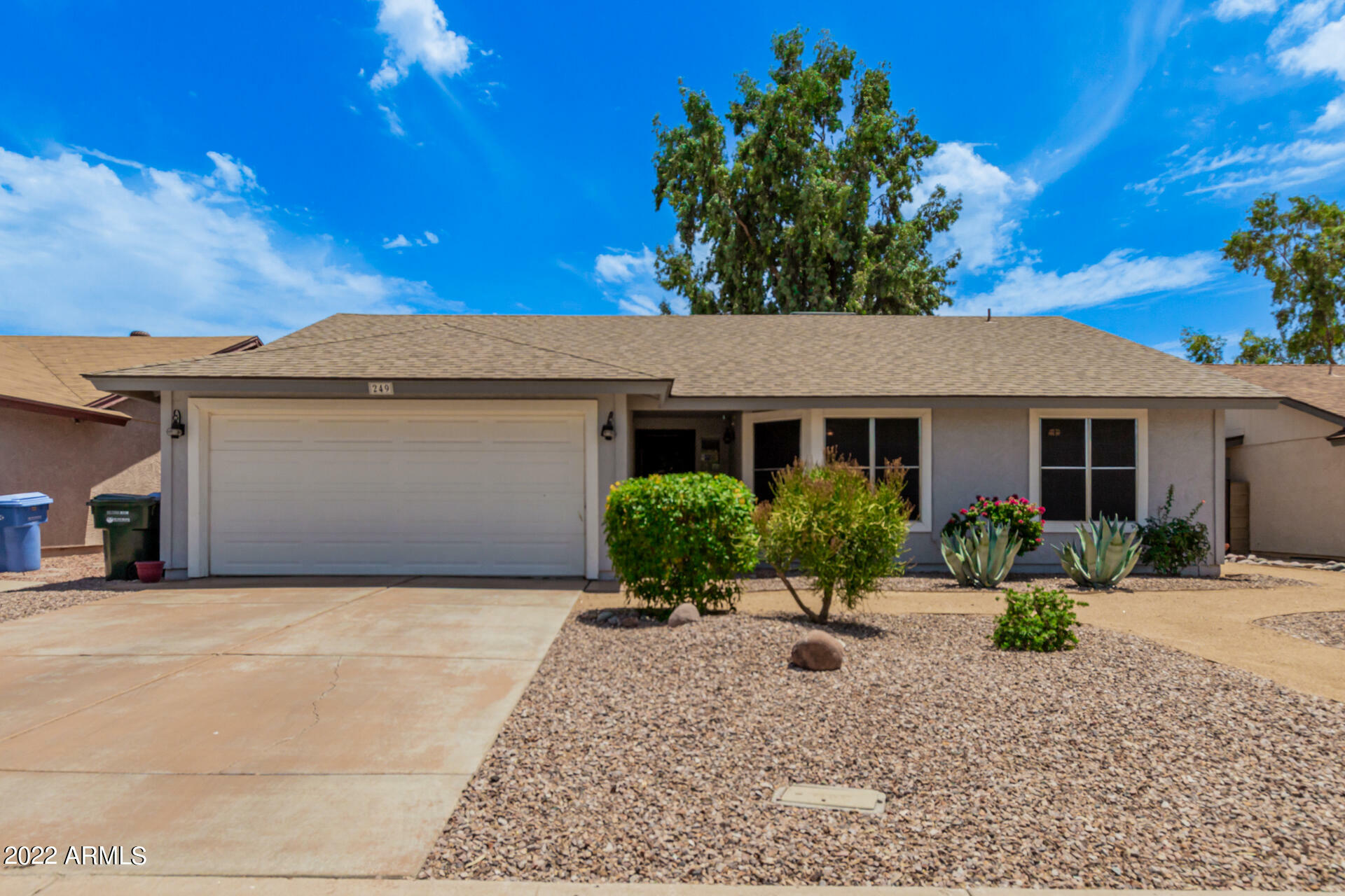 Property Photo:  249 W Piute Avenue  AZ 85027 