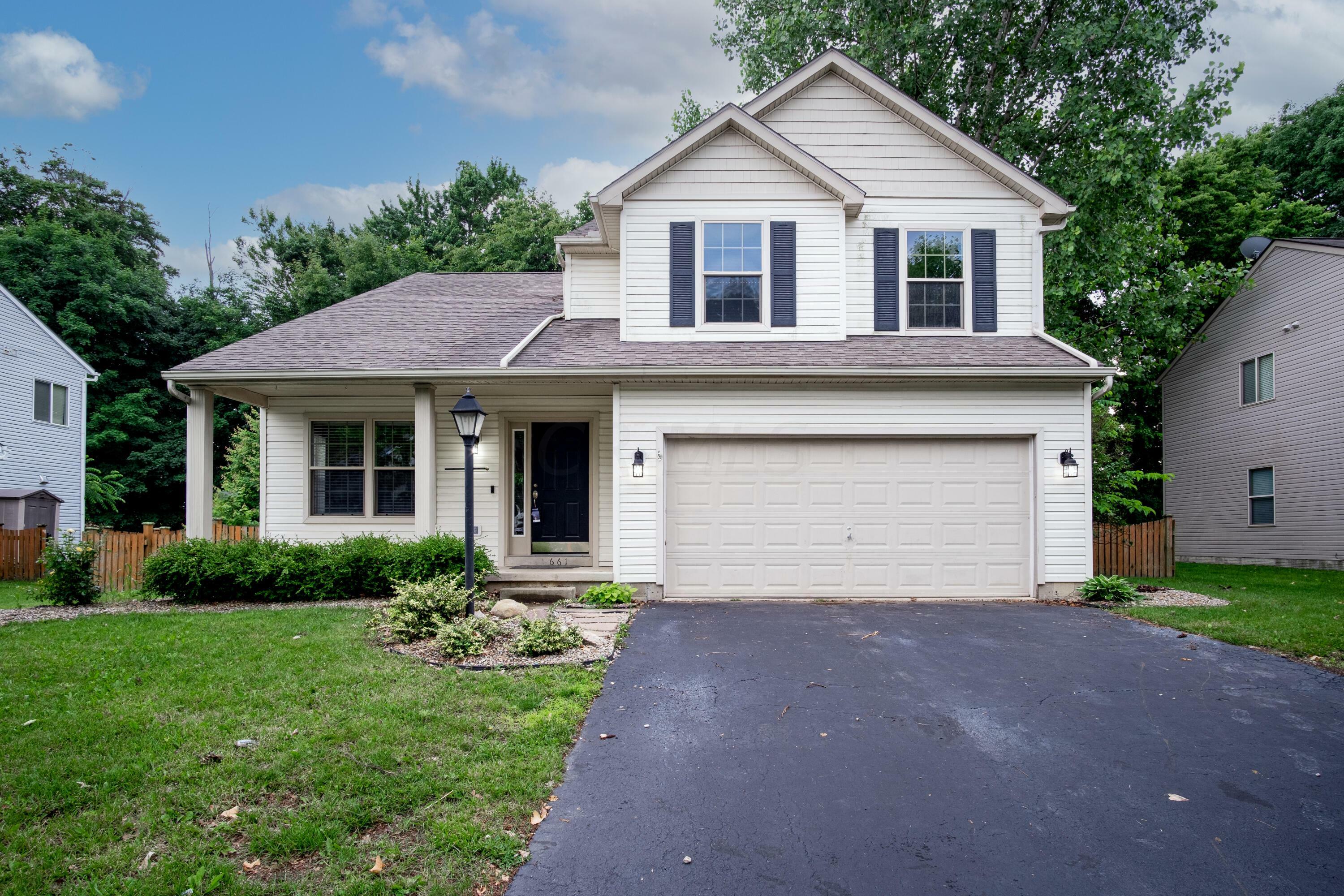 Property Photo: 661 Norfolk N Square OH 43147