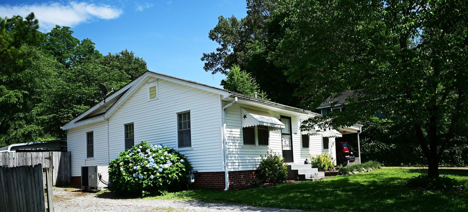 Property Photo:  1424 Todd Avenue  TN 38024-3132 