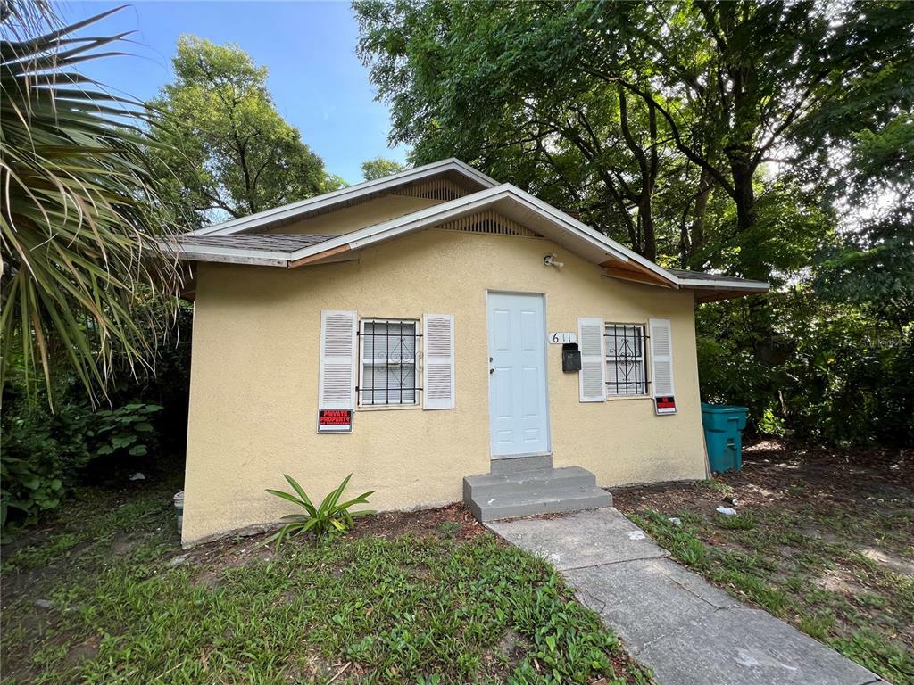 Property Photo:  611 Raleigh Street  FL 32805 