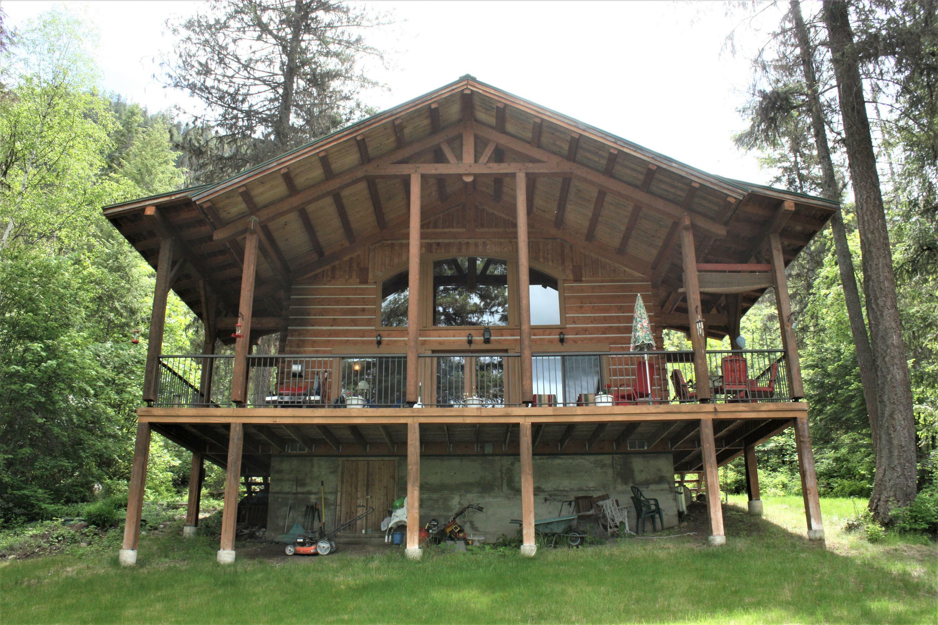 Property Photo: 2952 Deep Lake Boundary Rd WA 99114