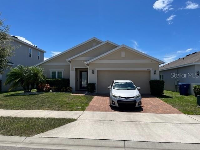 Property Photo:  9812 Kinmore Drive  FL 34736 
