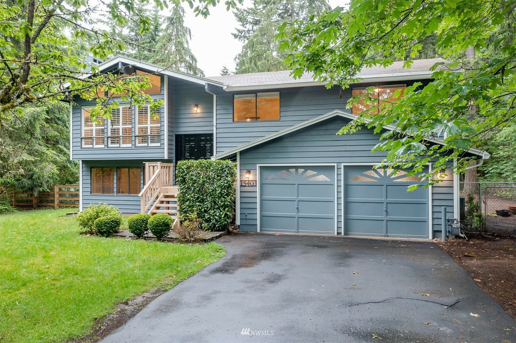 Property Photo:  15403 221st Avenue NE  WA 98077 