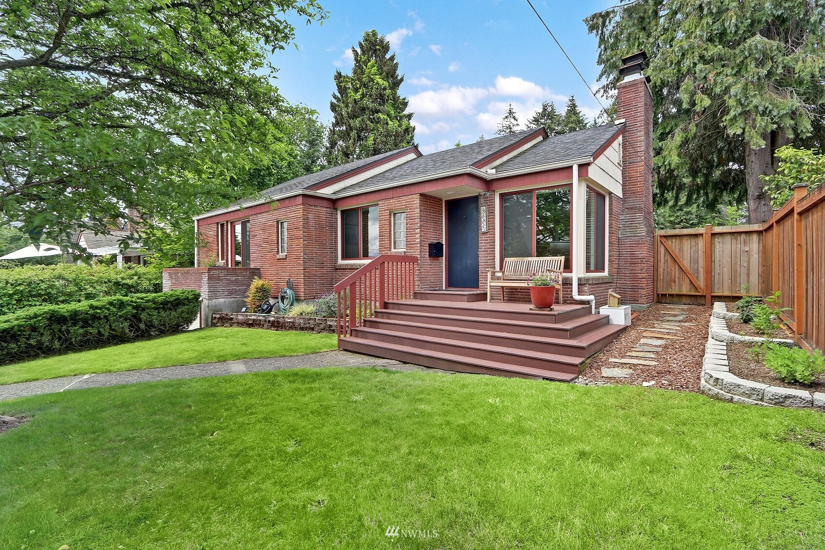 Property Photo:  8521 16th Avenue NE  WA 98115 