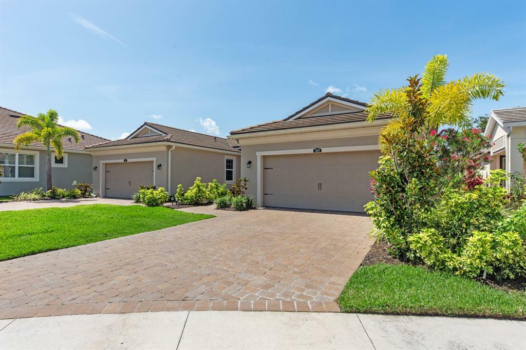 Property Photo:  8609 Rain Song Road  FL 34238 