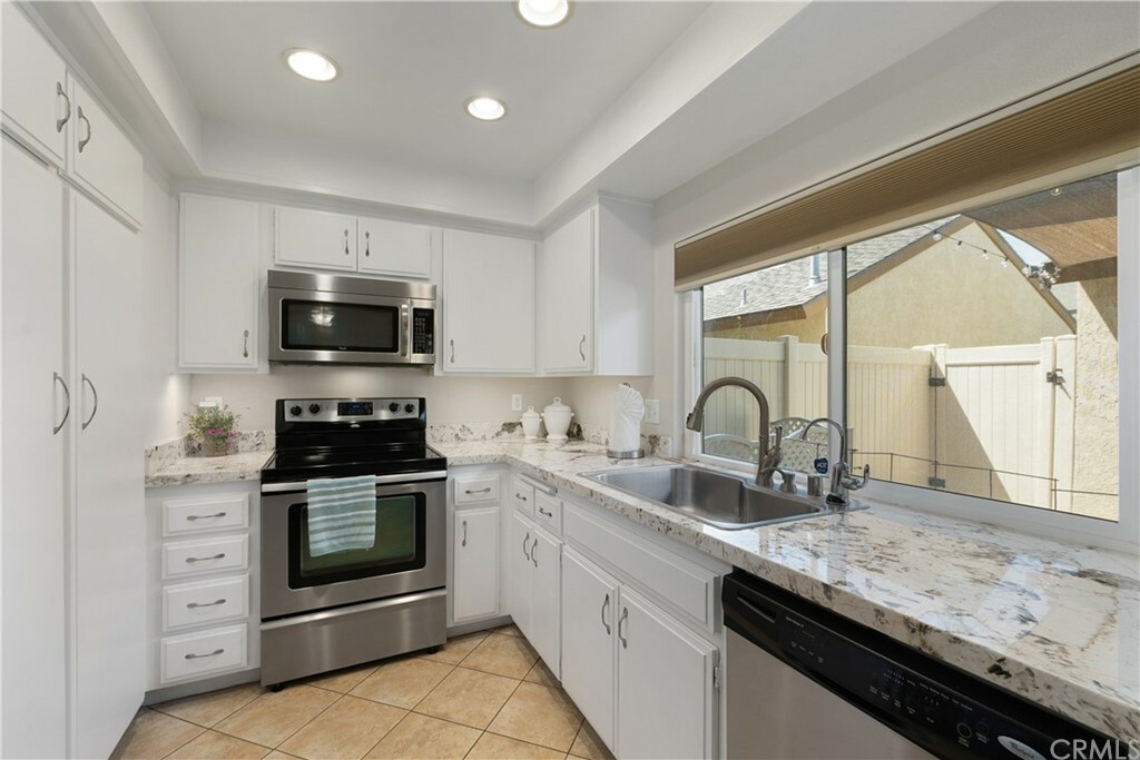 Property Photo:  1201 W Cerritos Avenue 69  CA 92802 