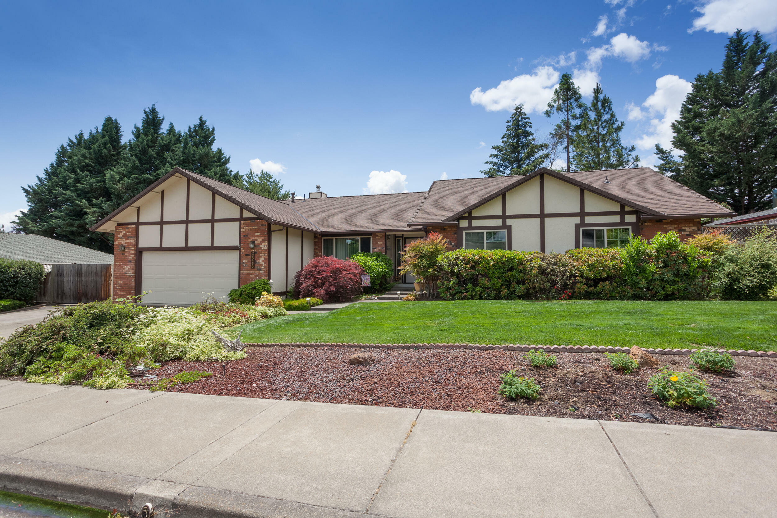 2828 Honor Drive  Medford OR 97504 photo