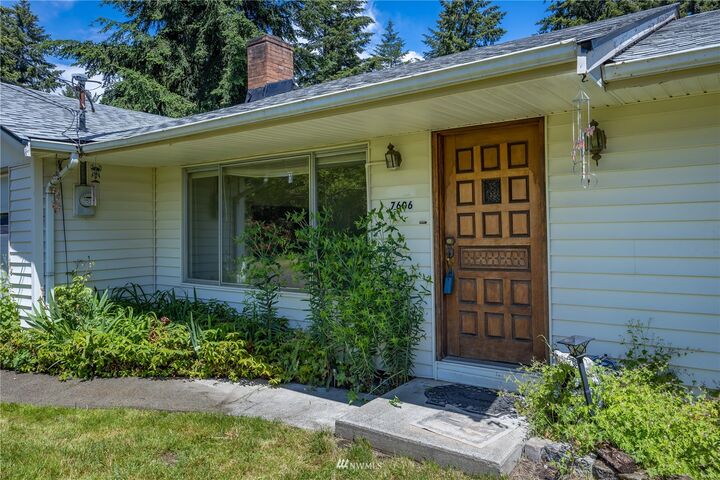 Property Photo: 7606 Myers Road E WA 98391