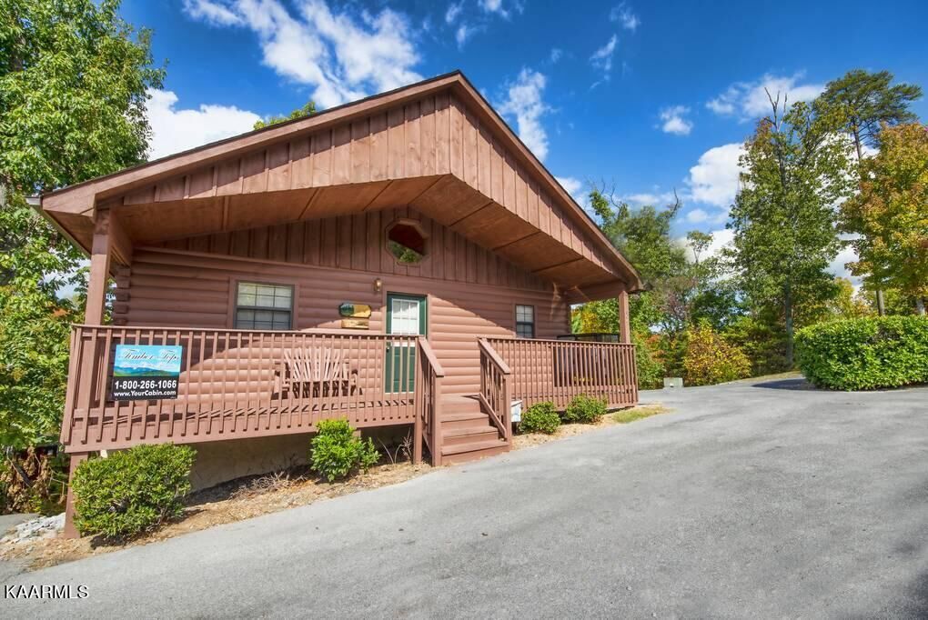 Property Photo:  1604 Kissing Way Way  TN 37862 