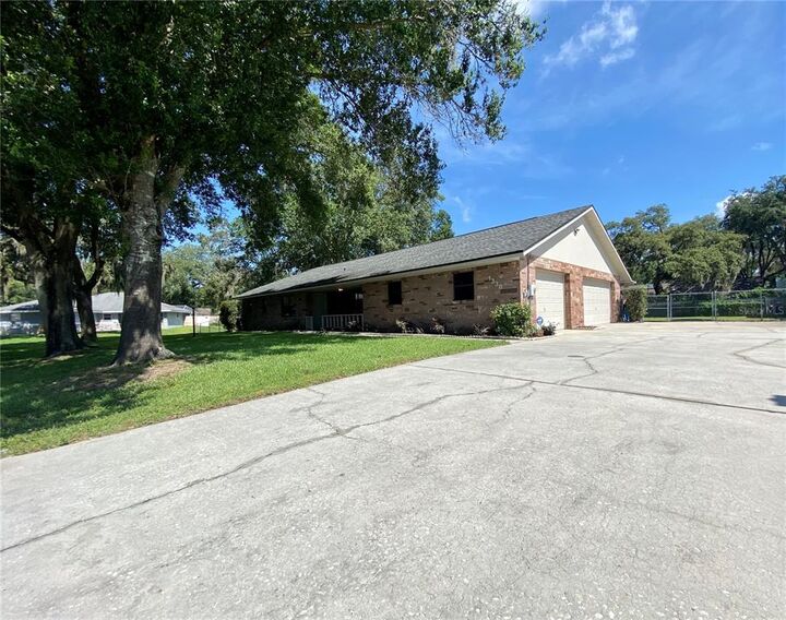 Property Photo:  1330 Covey Circle N  FL 33809 