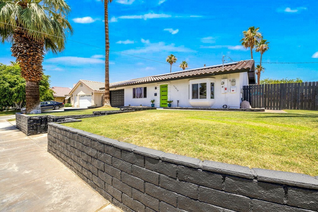 Property Photo:  77010 California Drive  CA 92211 