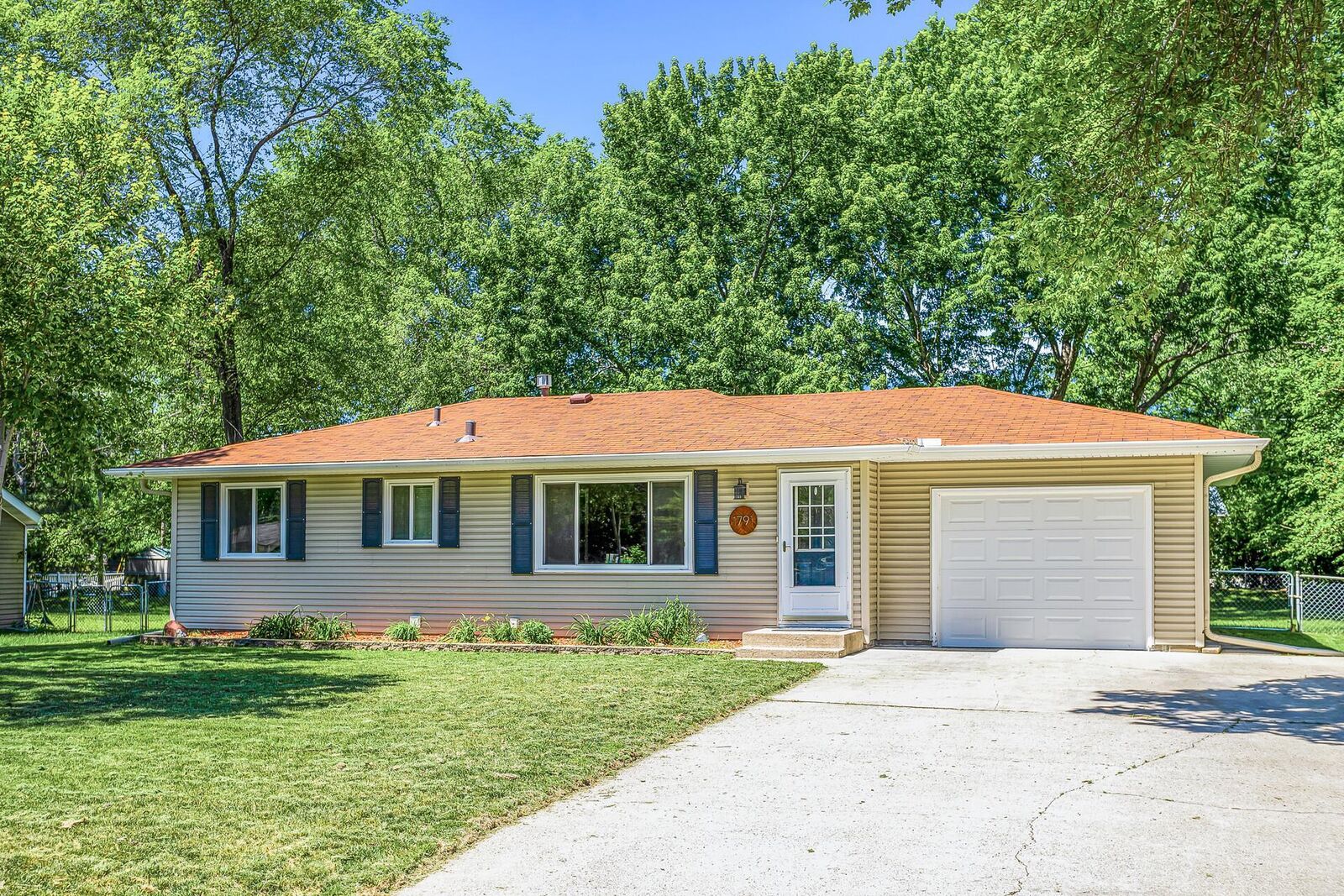 Property Photo: 1791 Serpentine Drive MN 55122