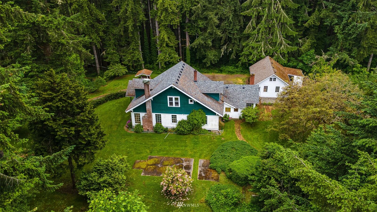 Property Photo:  1701 Seminary Hill Road  WA 98531 