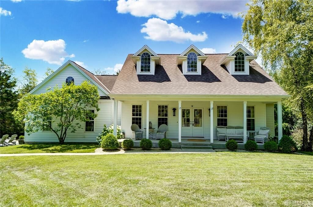 Property Photo: 2335 Windrift Court OH 45036