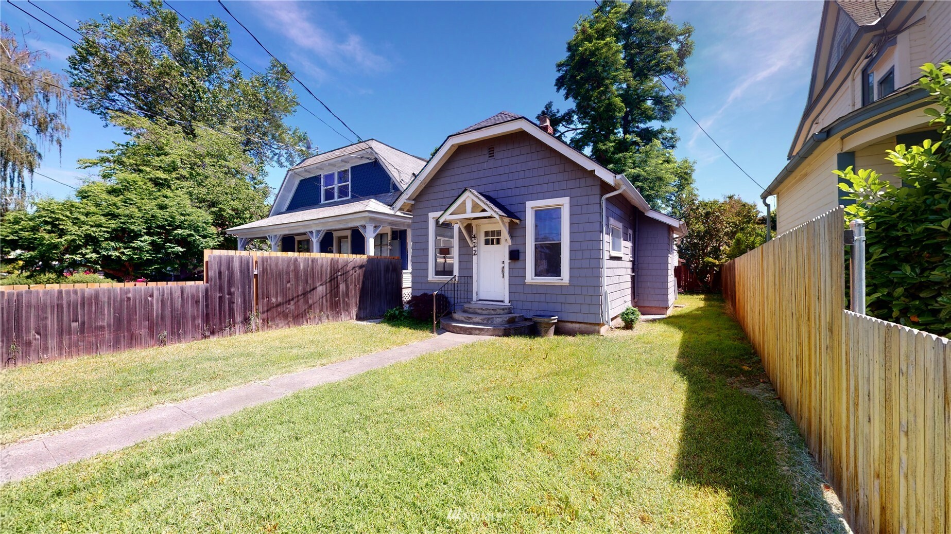 Property Photo:  422 Lincoln Street  WA 99362 