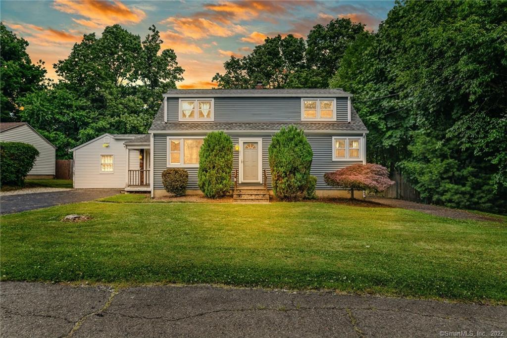 Property Photo: 82 Loftus Circle CT 06606