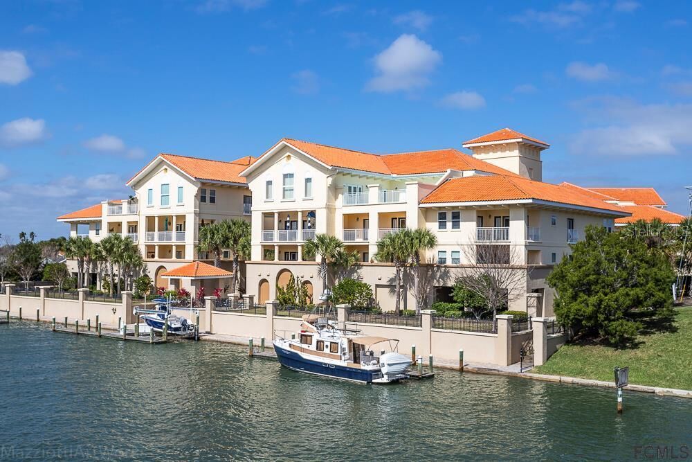 Property Photo:  300-104 Bella Harbor Court 104  FL 32137 