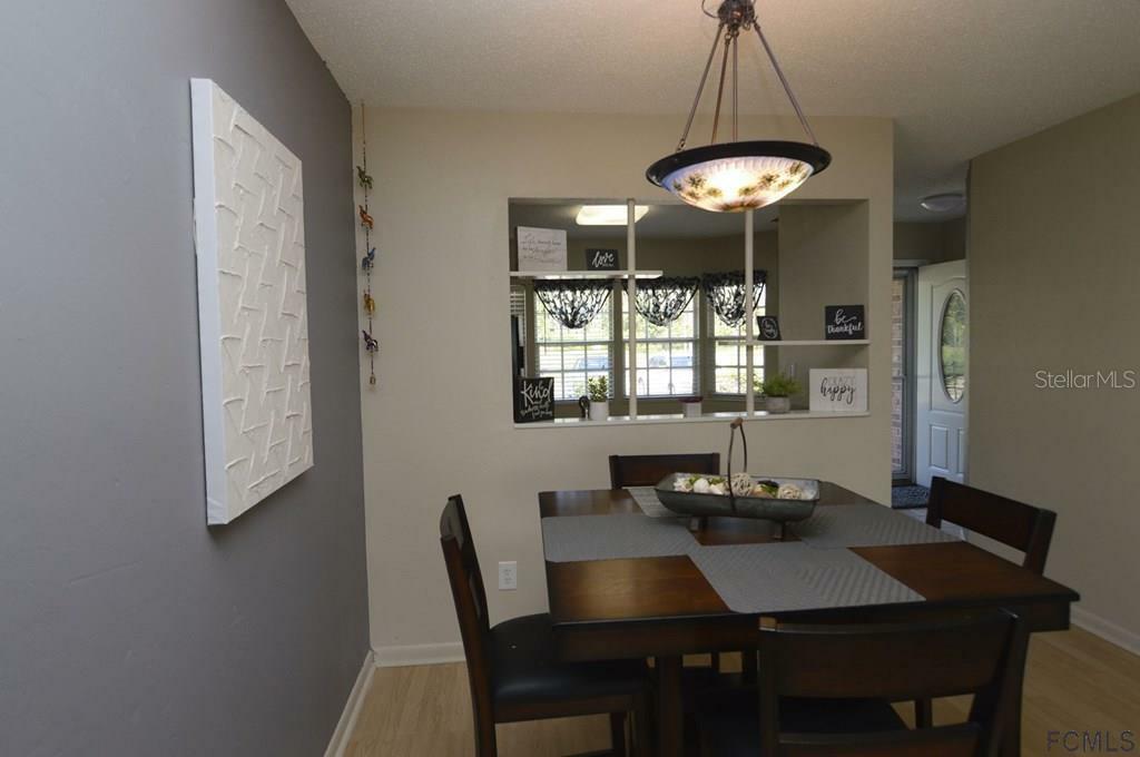 Property Photo:  9 Kings Colony Court 9  FL 32137 