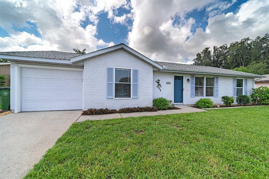 Property Photo:  6701 34th Avenue W  FL 34209 