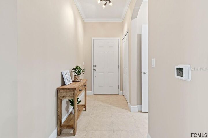 Property Photo:  115 Riverview Bend S 2111  FL 32137 