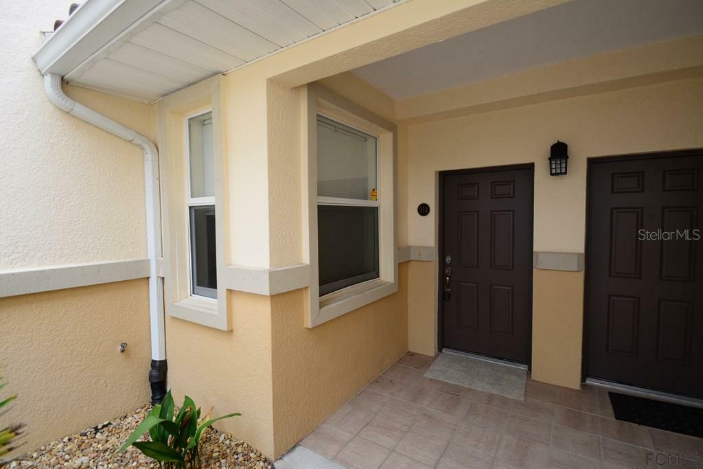 Property Photo:  200 Riverview Bend S 914  FL 32137 