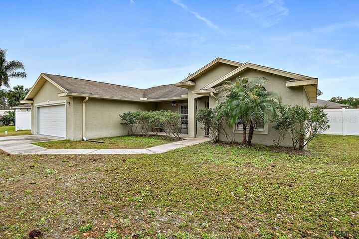 Property Photo:  44 Riverina Drive  FL 32164 