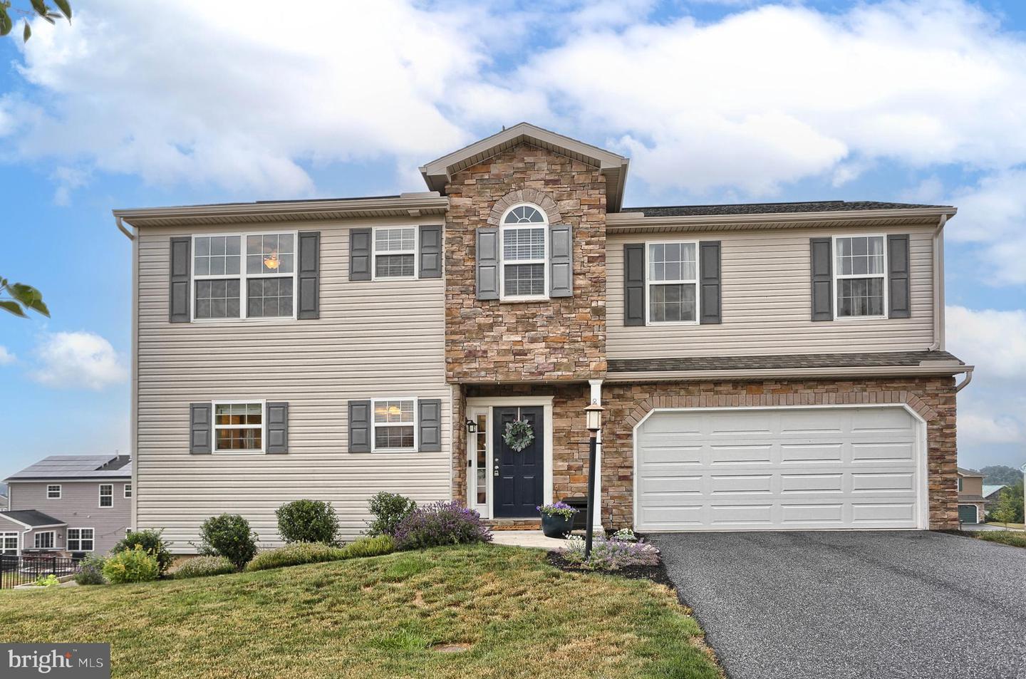 Property Photo: 12 Windy Lane PA 17019