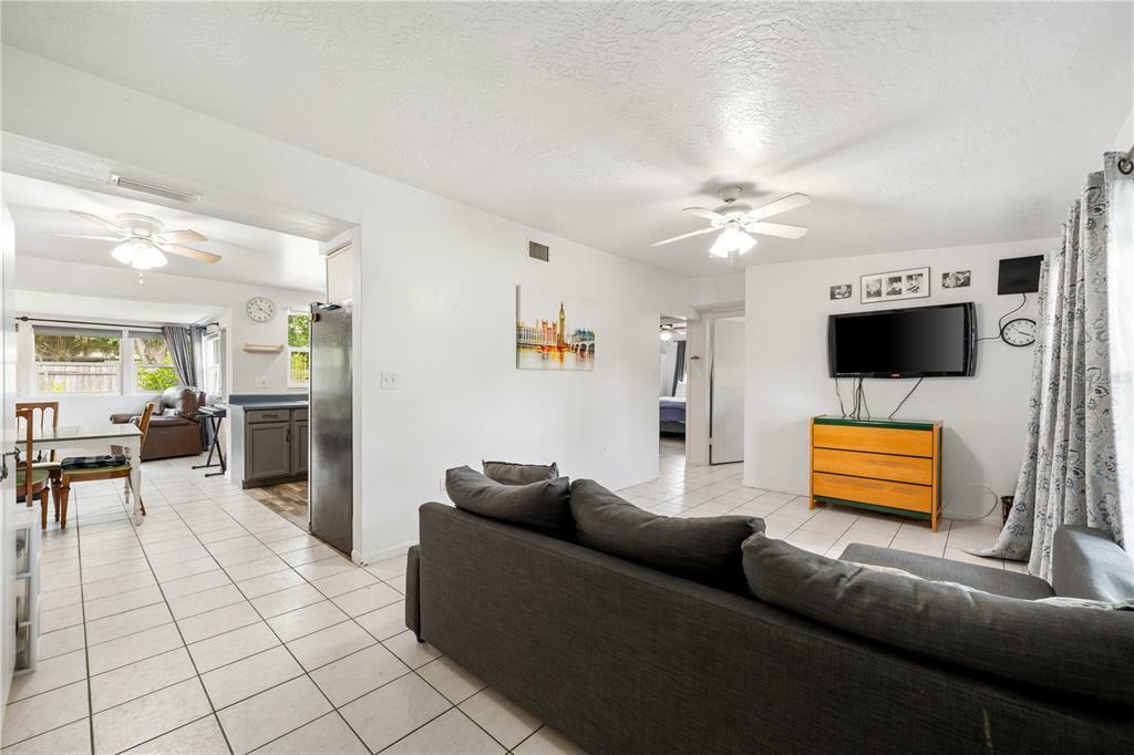 Property Photo:  5324 5th Street Court E  FL 34203 