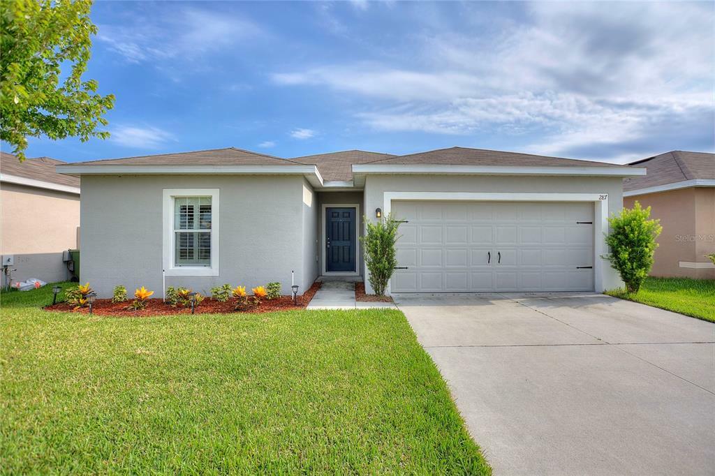 Property Photo:  287 Oleander Street  FL 33881 