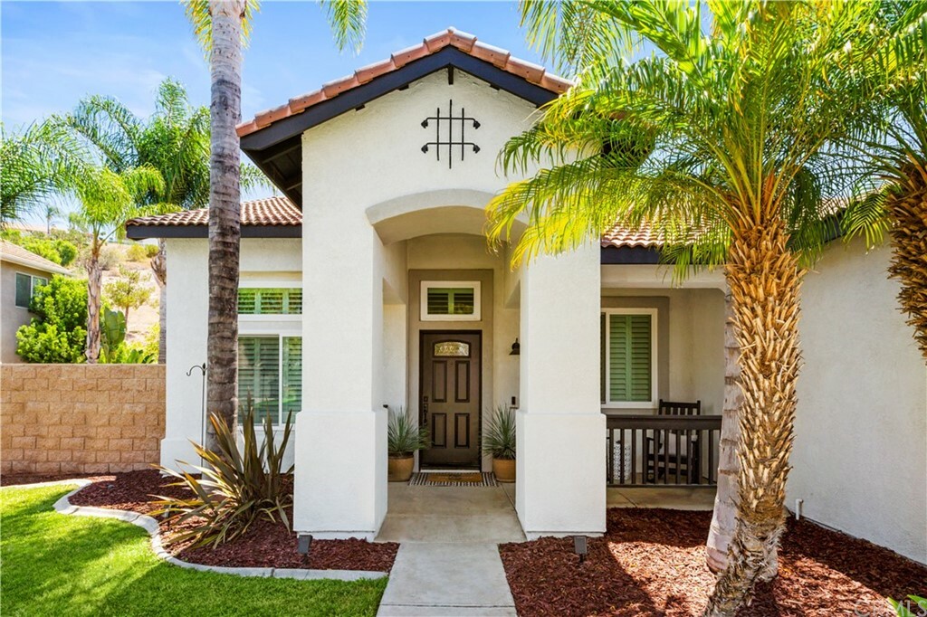 Property Photo: 845 Mandevilla Way CA 92879