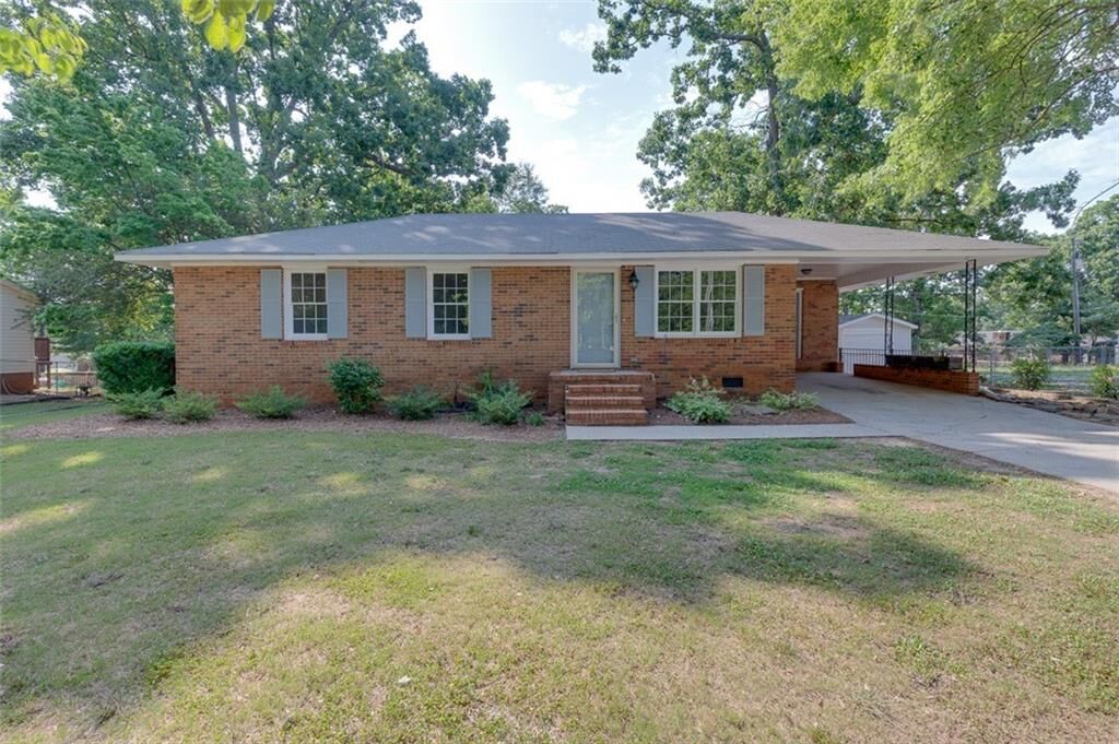 Property Photo:  2404 Old Williamston Road  SC 29621 