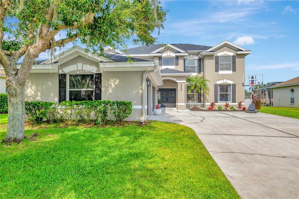 Property Photo:  4326 Waterford Landing Drive  FL 33558 