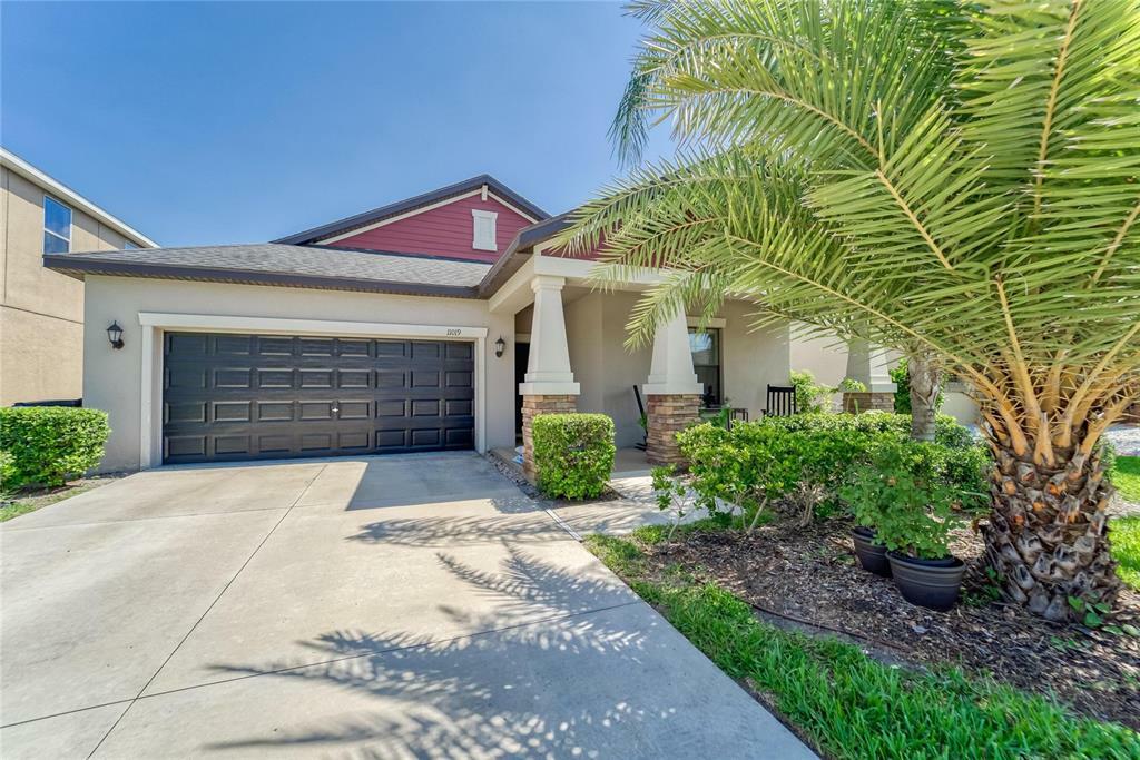 Property Photo:  11019 Purple Martin Boulevard  FL 33579 