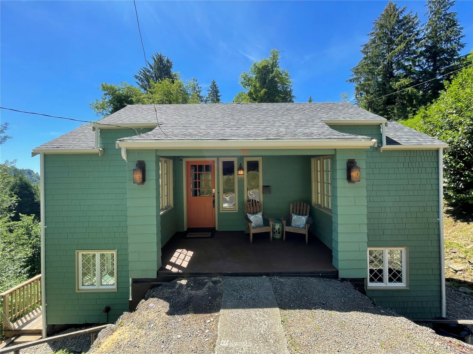 Property Photo:  607 Stewart Boulevard  WA 98520 