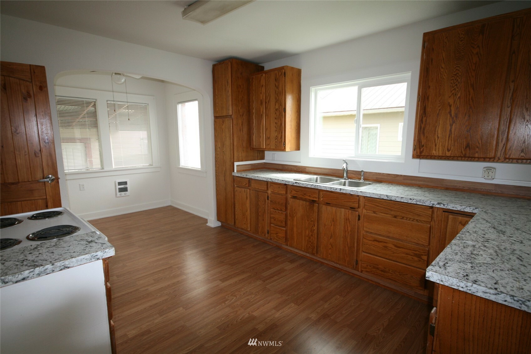 Property Photo:  610 W Main Street  WA 98541 