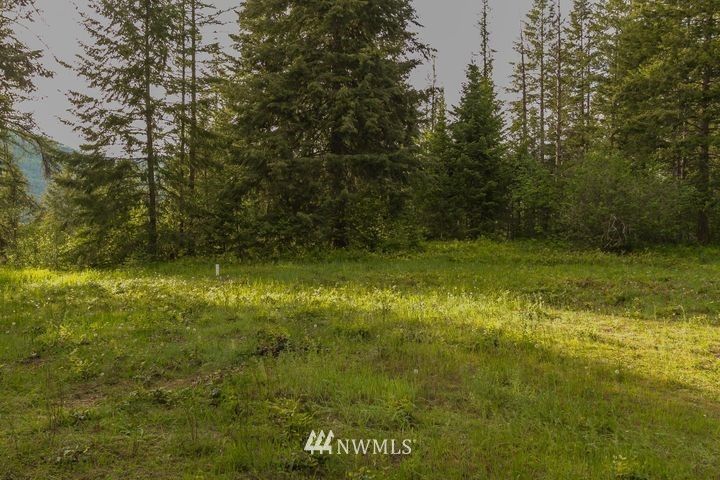 Property Photo:  4096 N Stone Mountain Way  WA 99114 