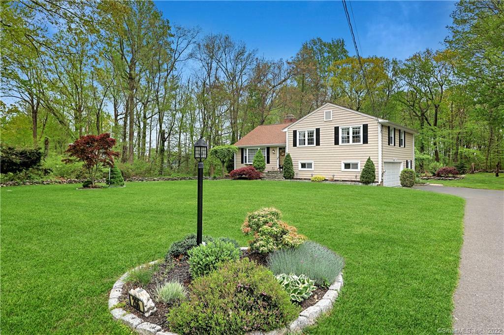 Property Photo:  266 Hemlock Hill Road  CT 06477 