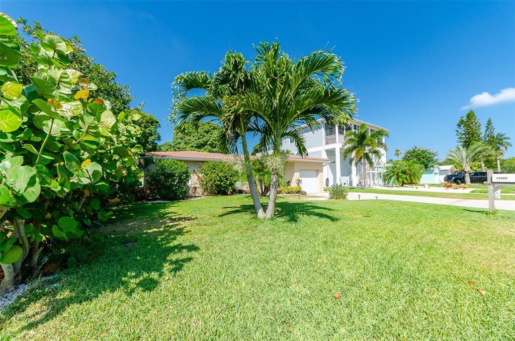 Property Photo: 15802 2nd Street E FL 33708