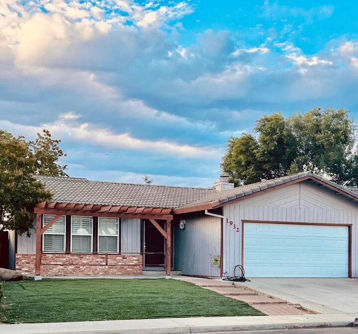 1932 Sugar Pine Drive  Oakdale CA 95361 photo