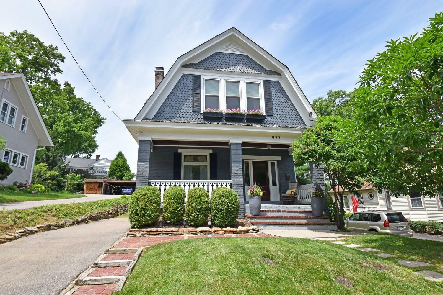 Property Photo: 877 Tweed Ave OH 45226