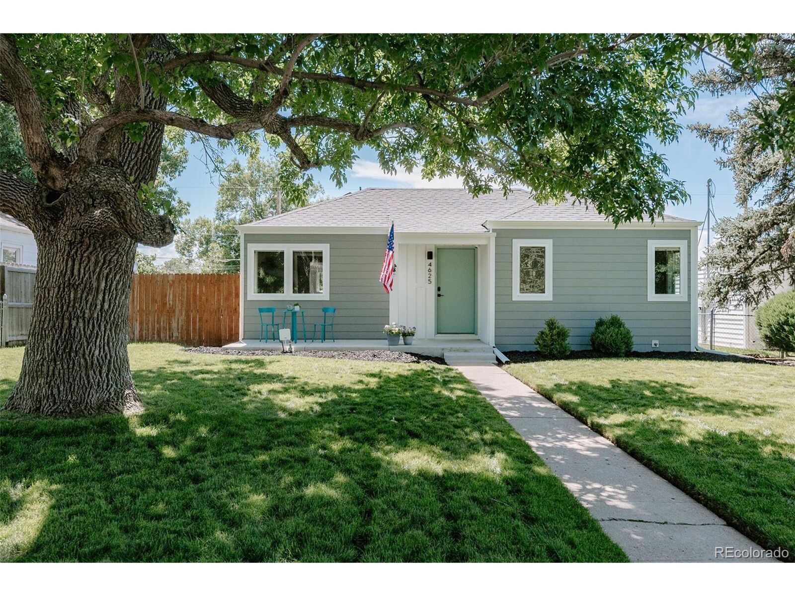 Property Photo: 4625 Perry St CO 80212