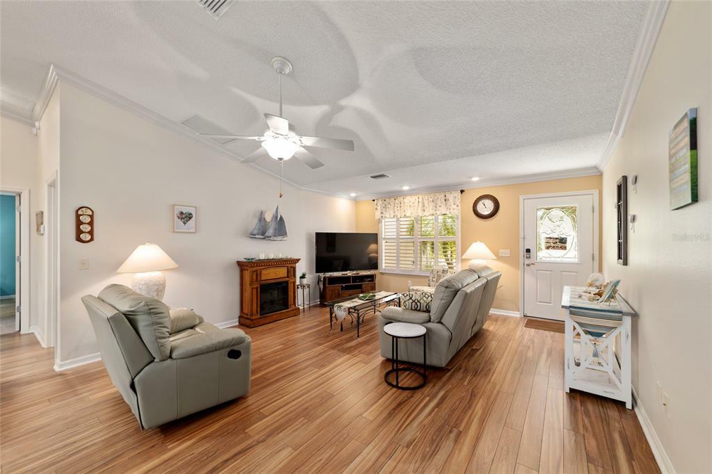 Property Photo: 1729 Lakewood Drive FL 32162