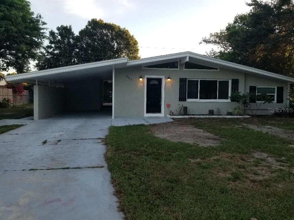Property Photo: 263 Pine Tree Road FL 34293