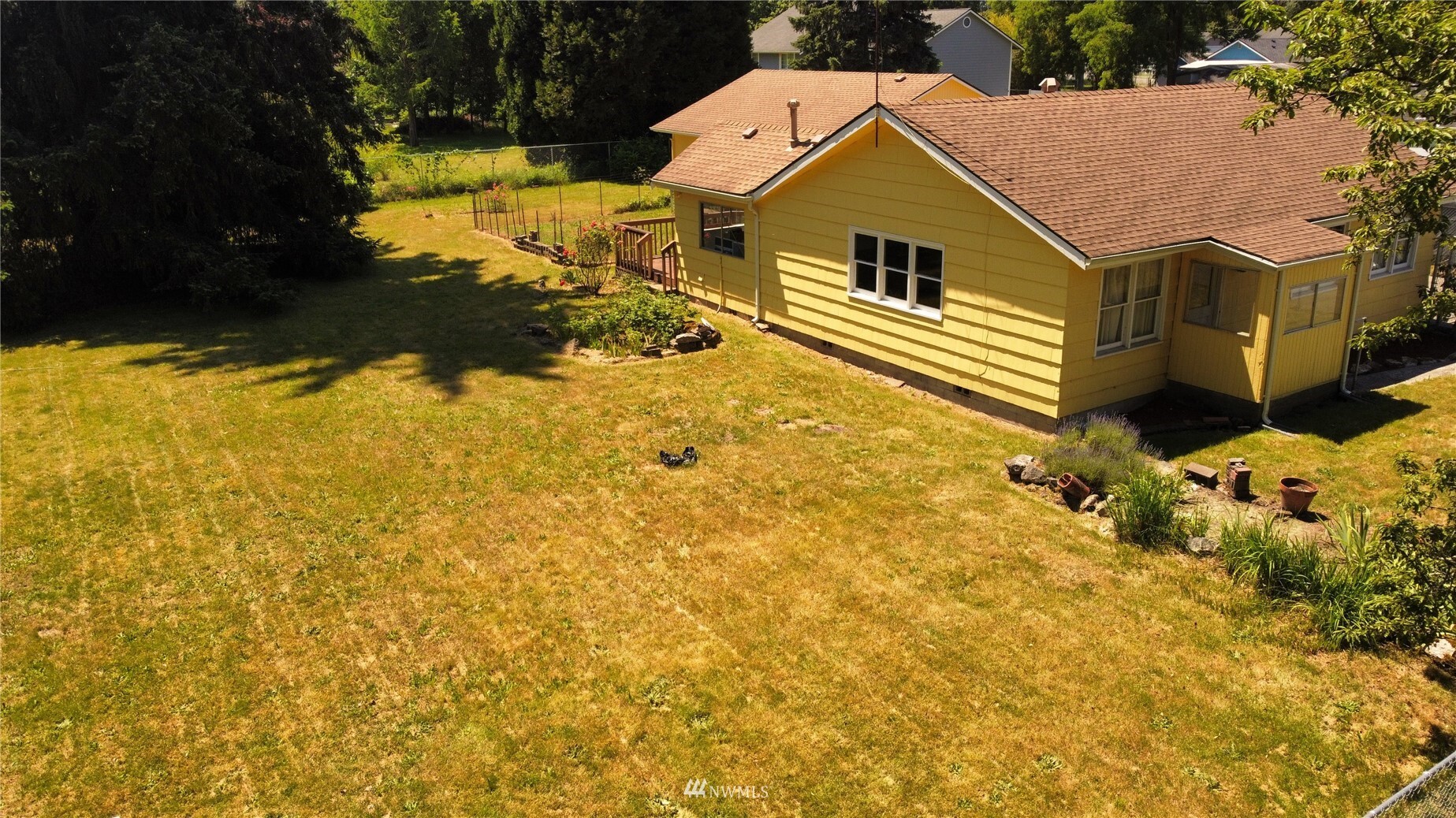 Property Photo:  2130  2nd Street SE  WA 98002 