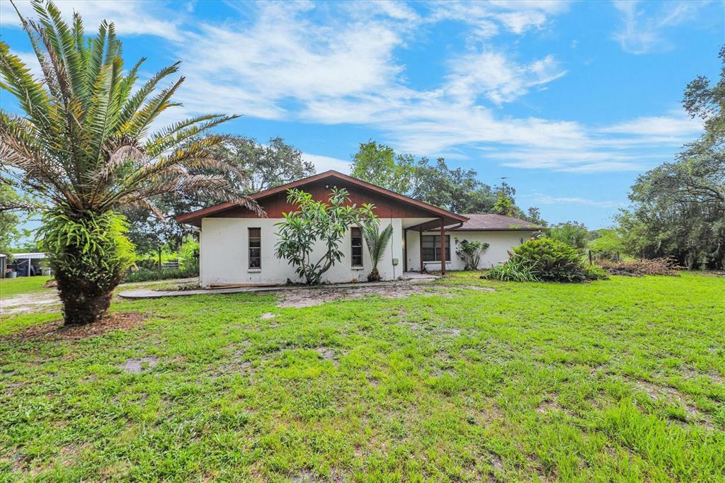 Property Photo:  6211 Singletree Trail  FL 34241 