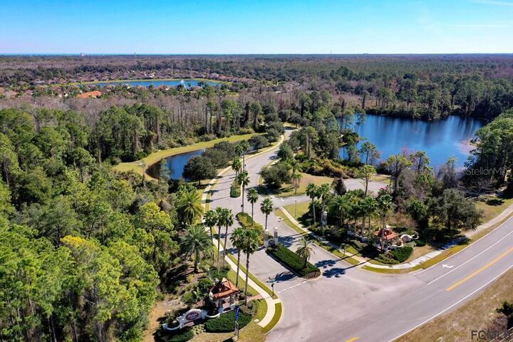 Property Photo:  39 Auberry Drive  FL 32137 