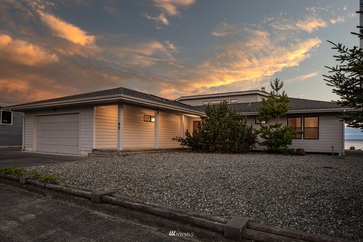 Property Photo:  95 Keystone Avenue  WA 98239 