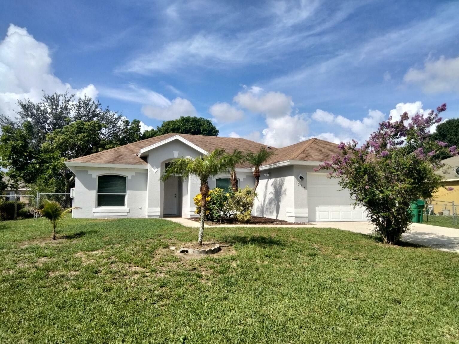 Property Photo:  1045 SW Adventure Lane  FL 34953 