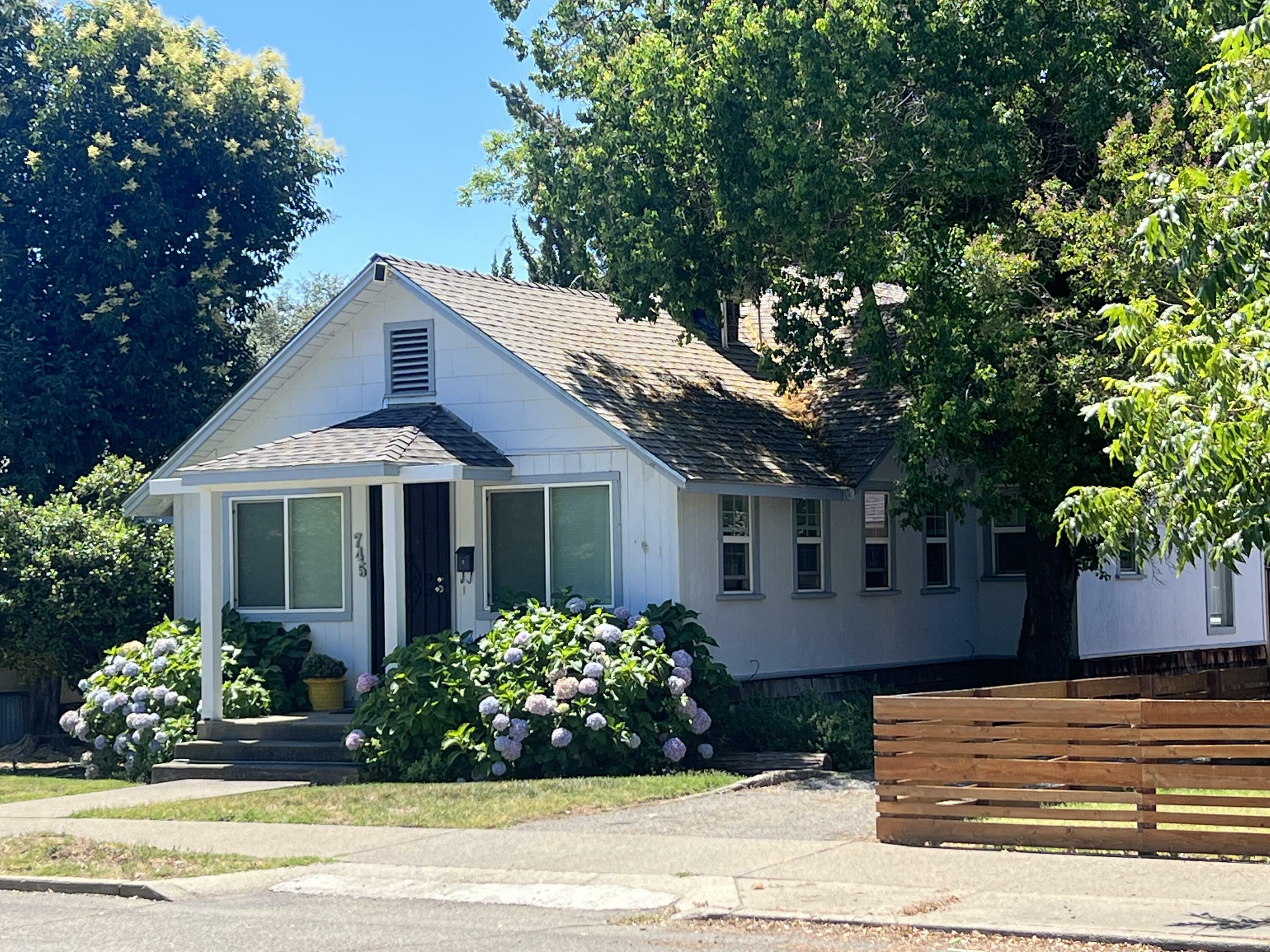 Property Photo:  745 State Street  CA 96001 