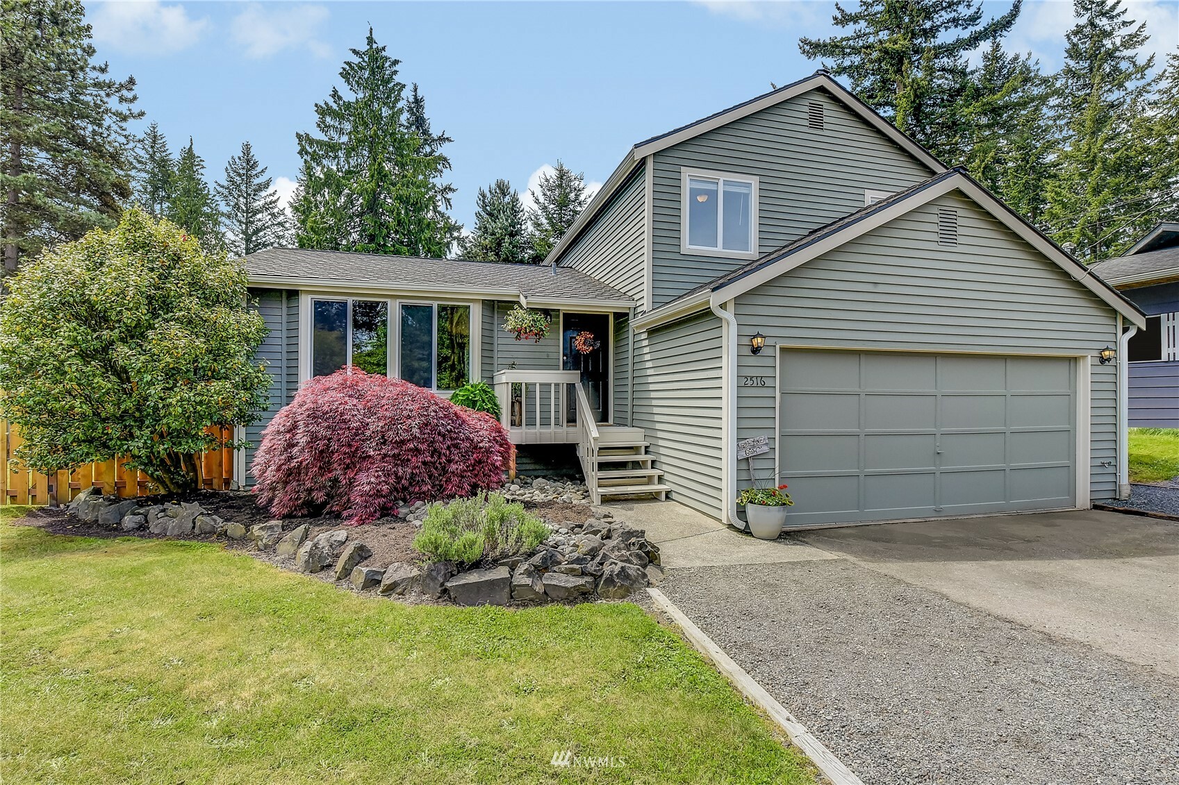 Property Photo:  2516 133rd Place SE  WA 98012 